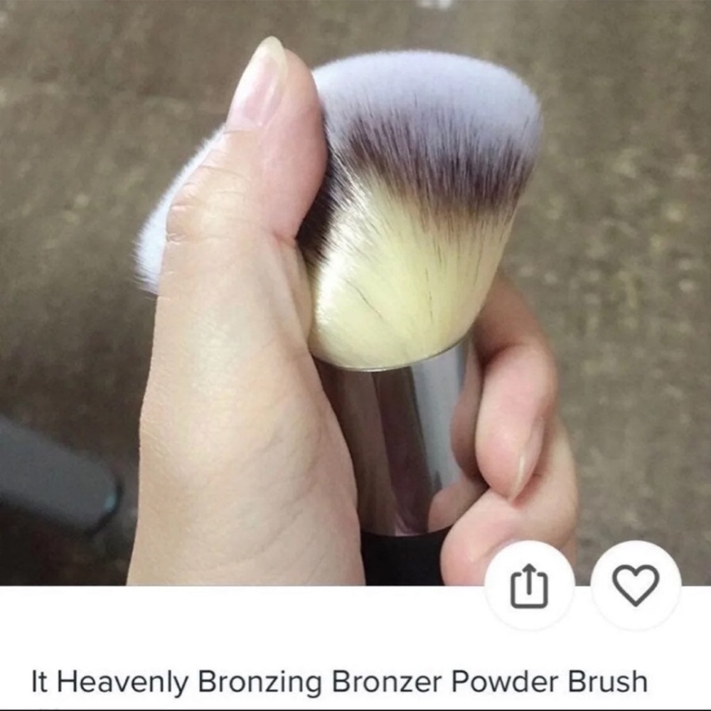 IT  #1 Heavenly Luxe Bronzing Brush |  ~NEW~ - Picture 6 of 10